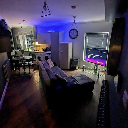 Bright & Modern Apartment In Hackney Wick E3 런던 외부 사진