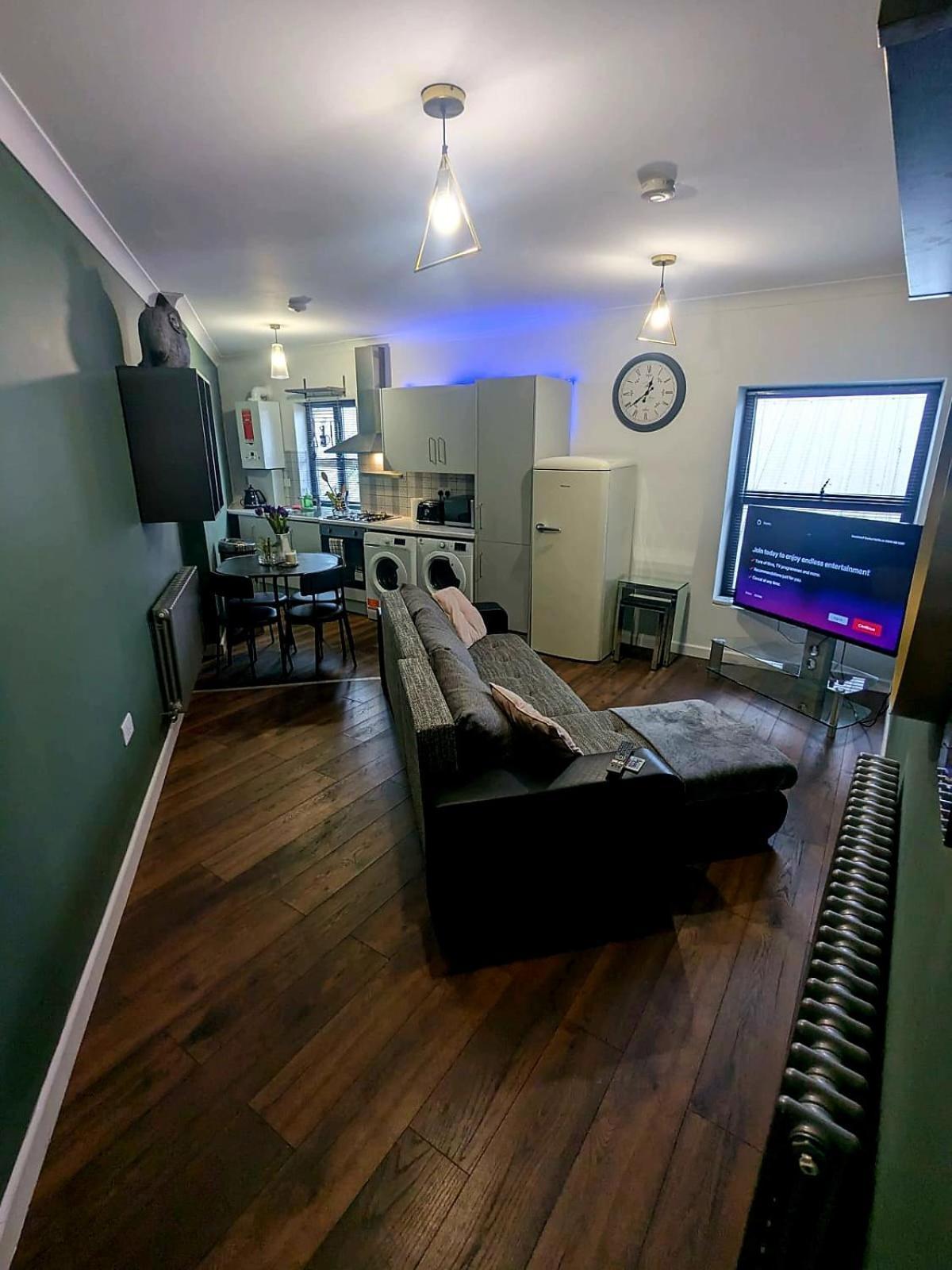 Bright & Modern Apartment In Hackney Wick E3 런던 외부 사진